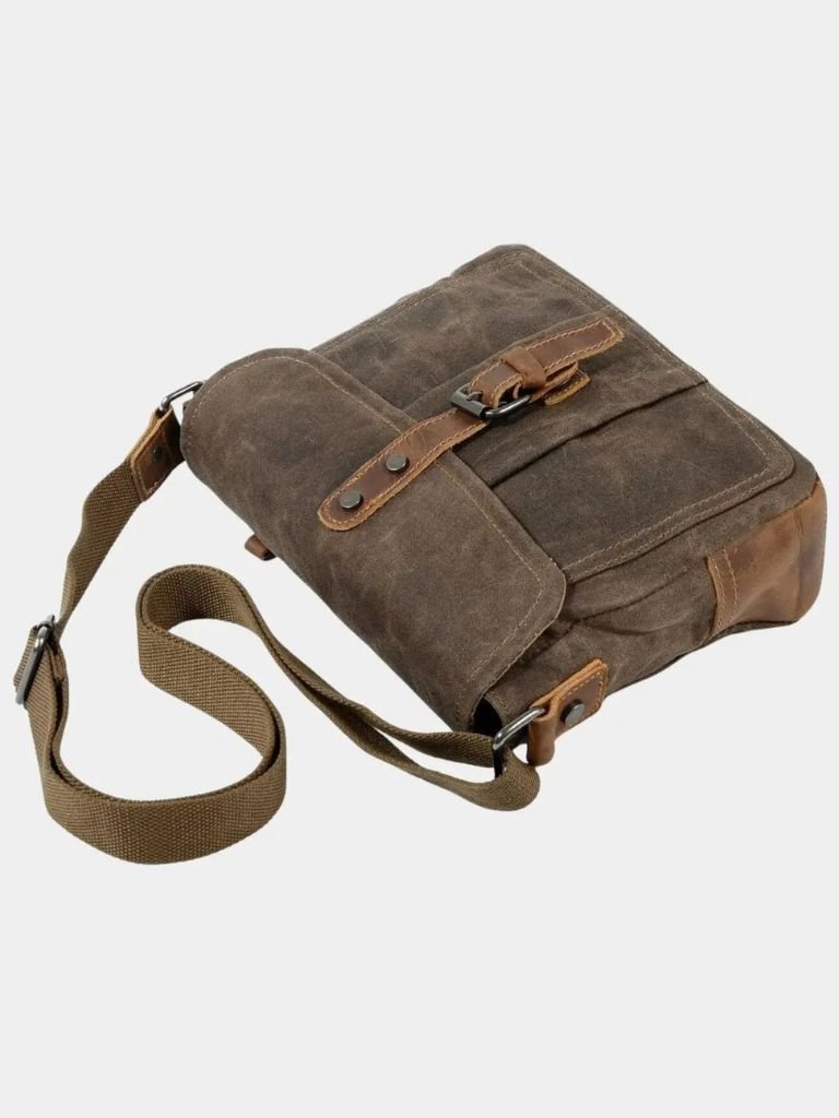 Balmoral Courier Transversal Bag - North & Row