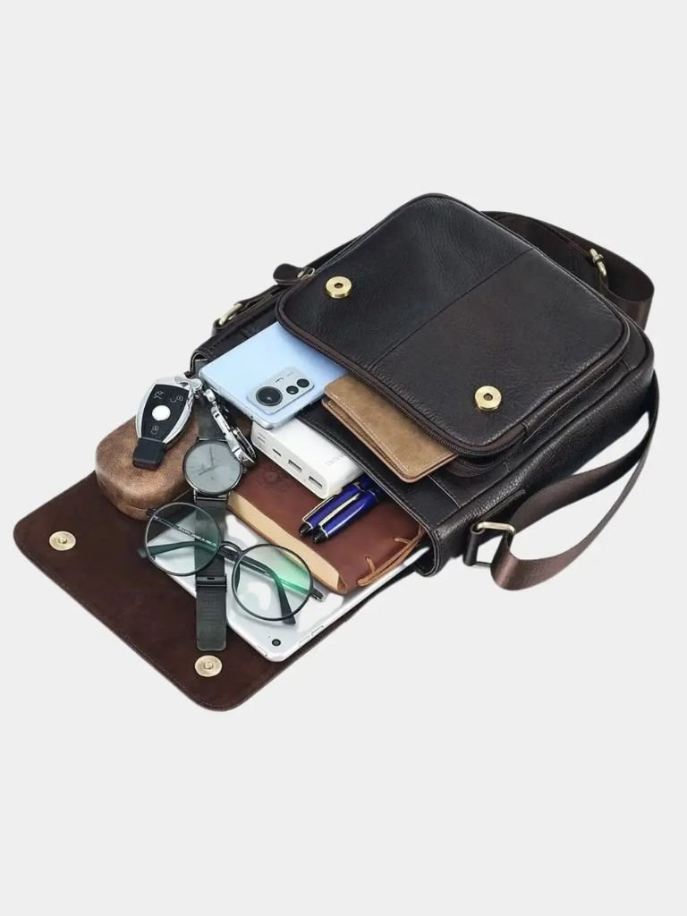 Casual Messenger Shoulder Bag - North & Row