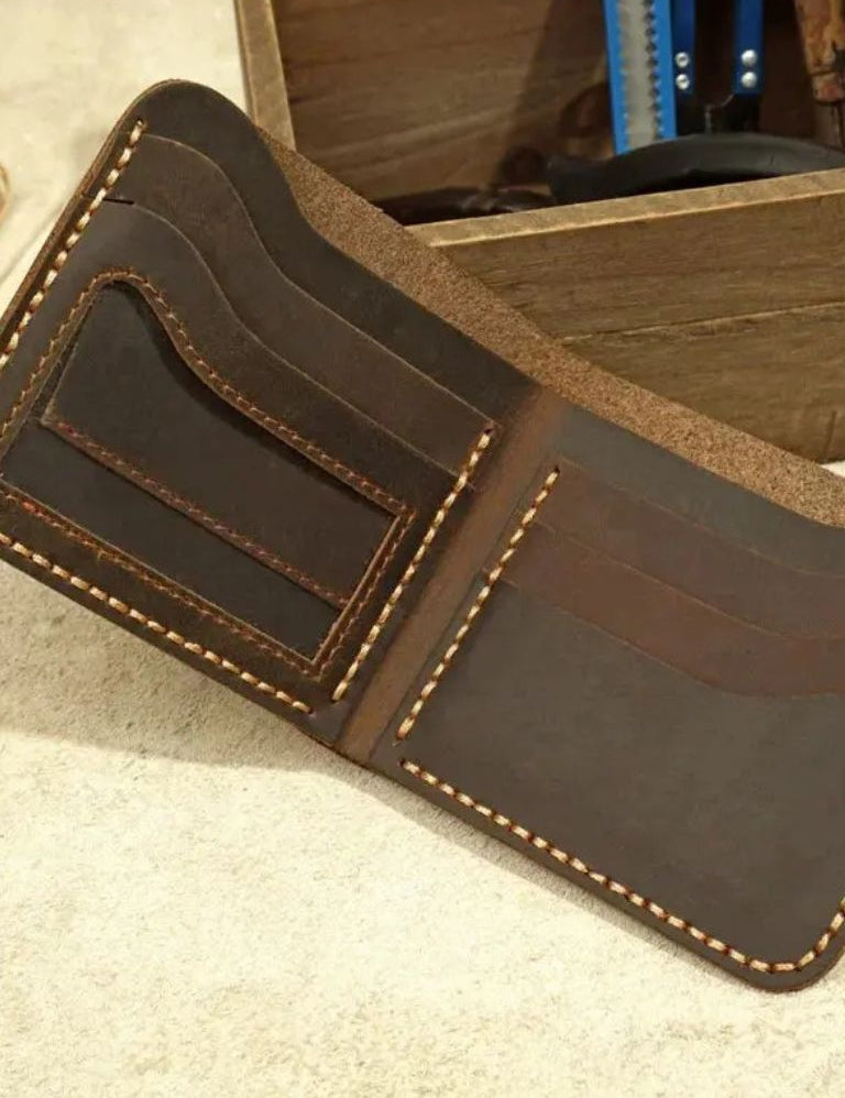 handmade-vintage-leather-wallet-cross-crown-954941.jpg