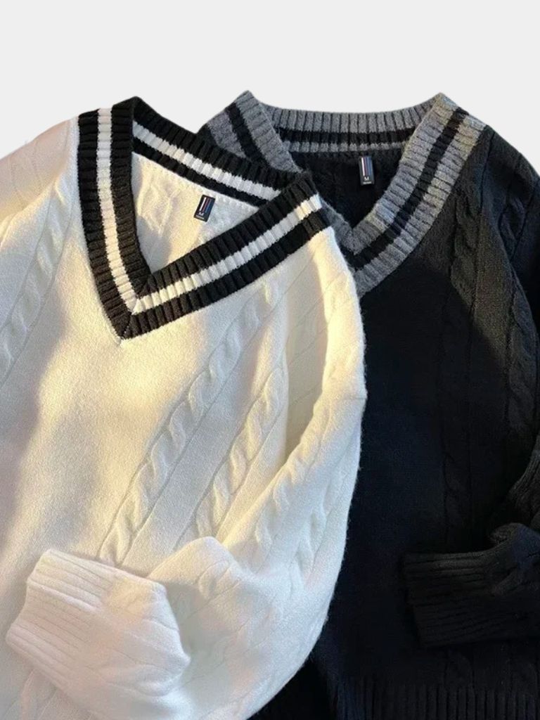 Minimalist V-Neck Sweater - North & Row