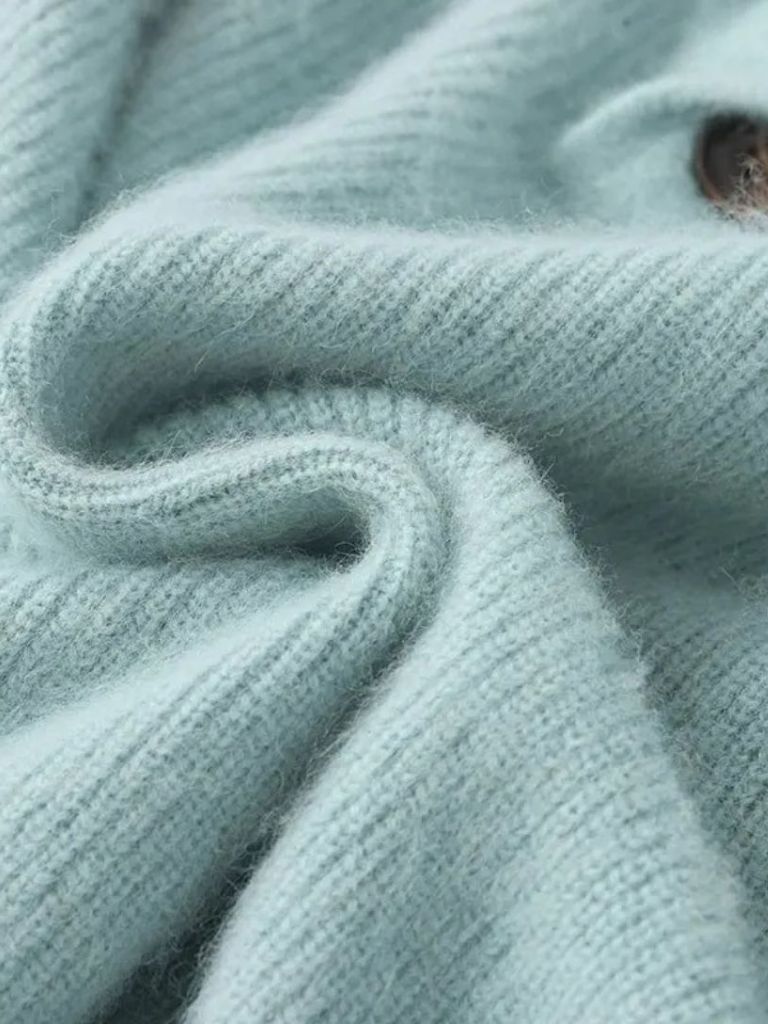 Soft Haven Cashmere Sweater - North & Row